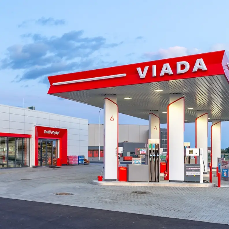 A VIADA Baltija escolhe a LEAFIO AI para otimizar os processos da cadeia de suprimentos de suas lojas de postos de gasolina na Letônia